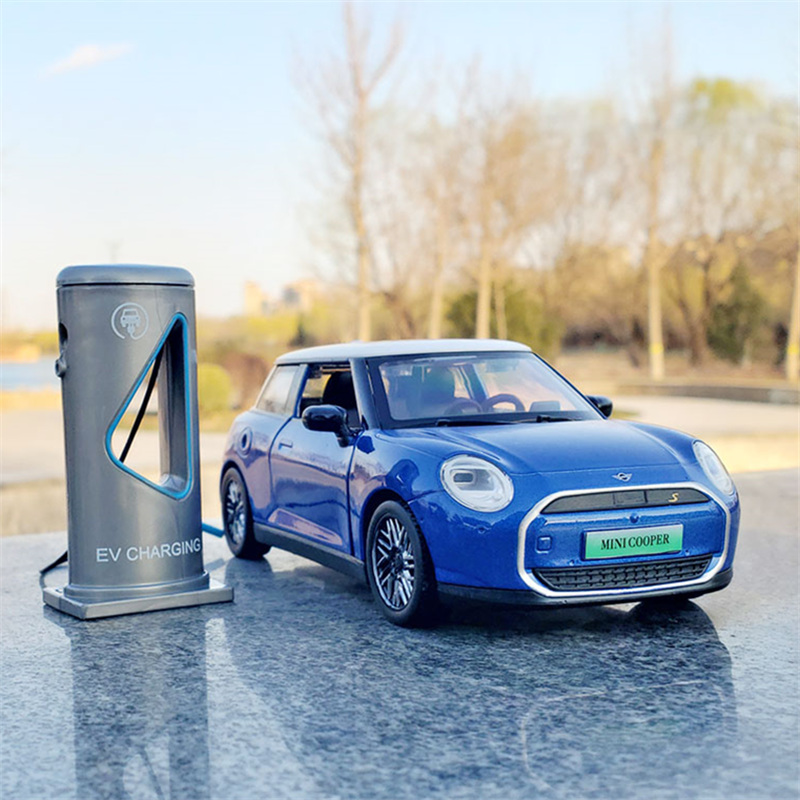 Renewable Energy Kids - Model mobil logam paduan Mini Cooper
